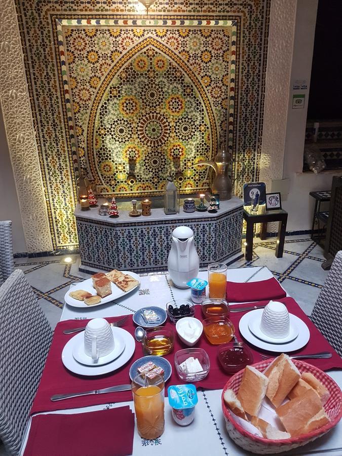 Riad Adarissa Fès Exteriör bild