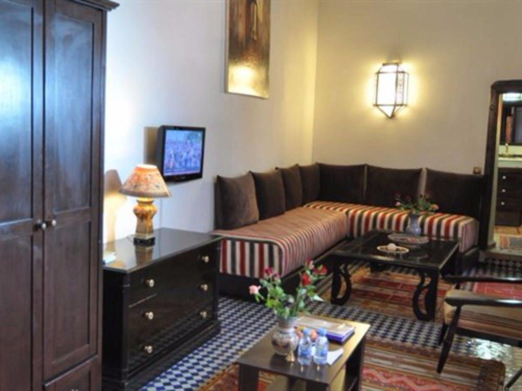 Riad Adarissa Fès Exteriör bild